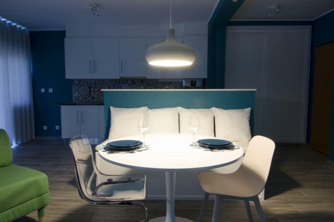 Baywatch Beach House Peniche Apartment Bagian luar foto